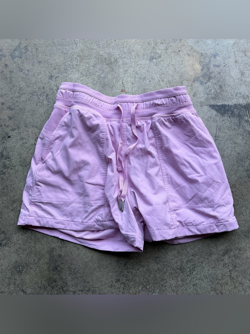 Lululemon Dance Studio Evolve High-Rise Relaxed Short 3.5”